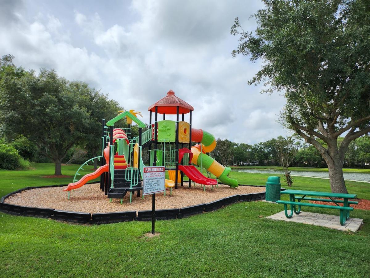 Fully Renovated, Quiet, Spacious Disney Themed Pool Home With Office Kissimmee Ngoại thất bức ảnh